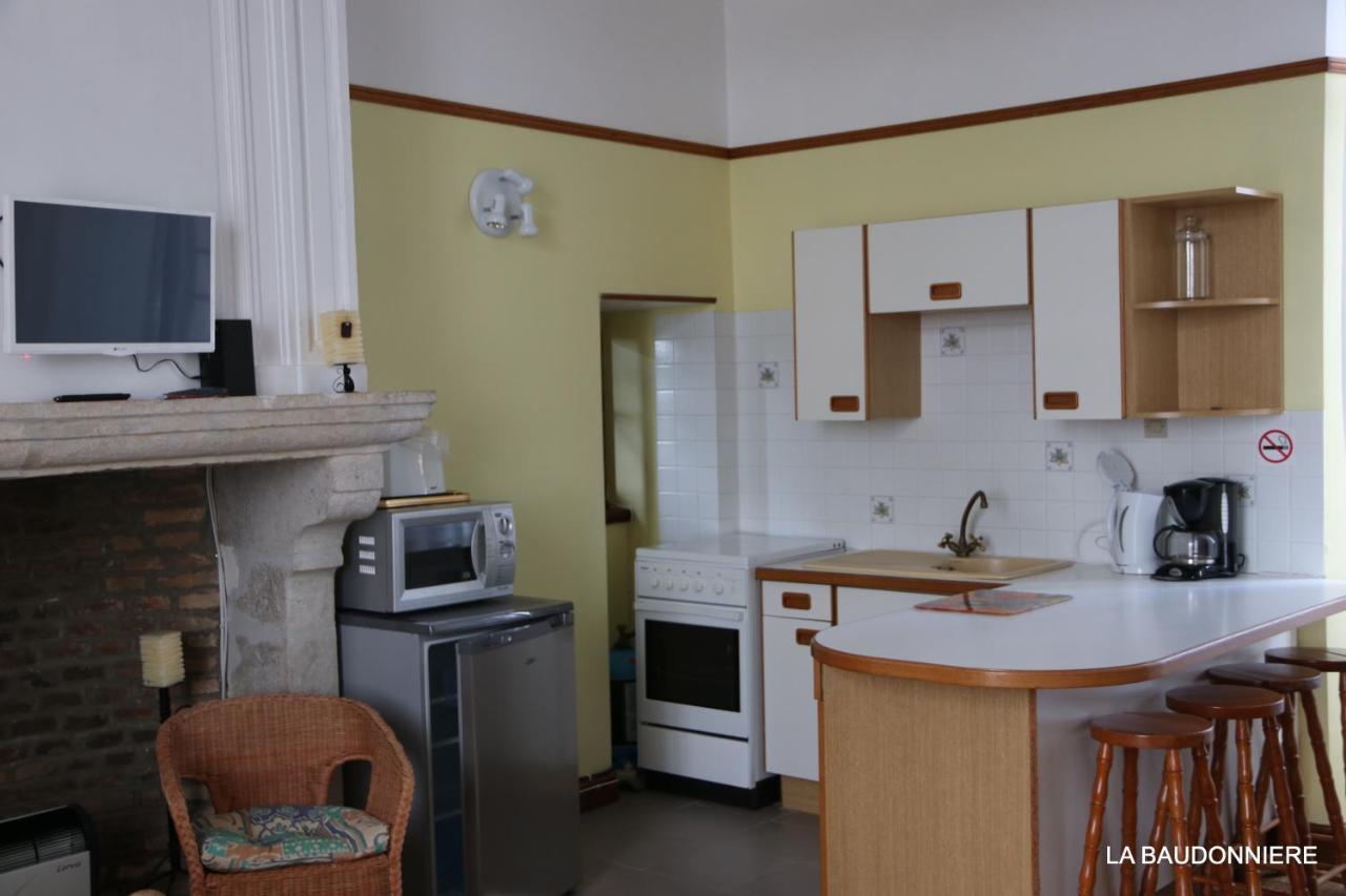 Chambre D'Hote Manoir De La Baudonniere Monsireigne Luaran gambar