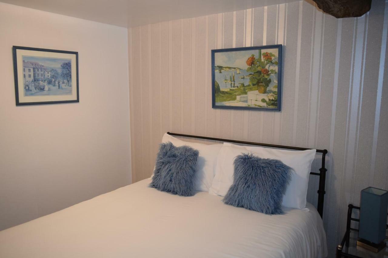 Chambre D'Hote Manoir De La Baudonniere Monsireigne Luaran gambar